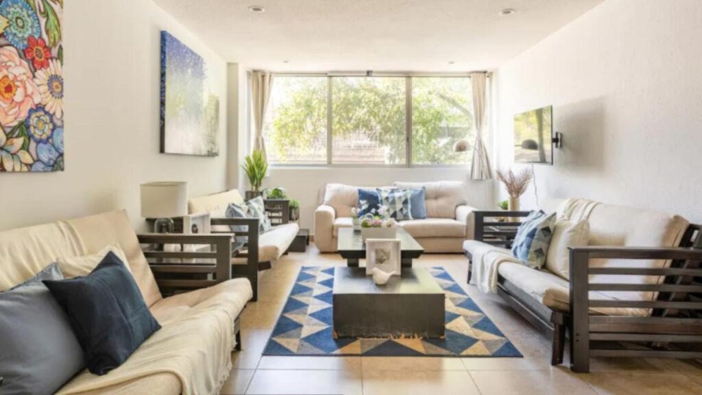 Apartments with Balcony in Mexico City’s Napoles